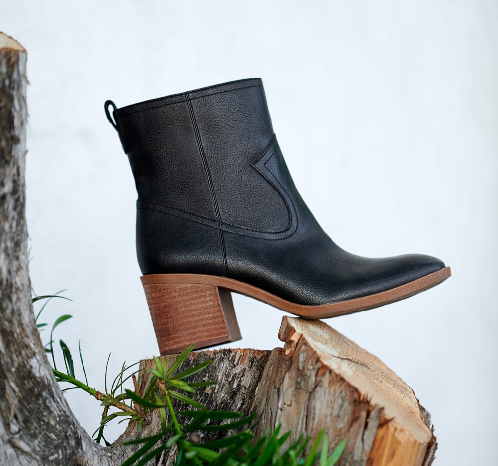 livie block heel boot
